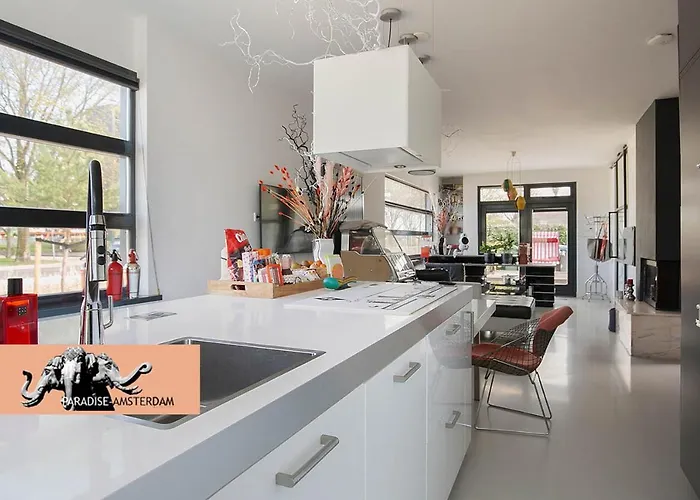 아파트 Paradise Amsterdam Of 80 M2 With Private Pool - Inclusive, Parking, Use Of Bikes, Tourist Tax And Much